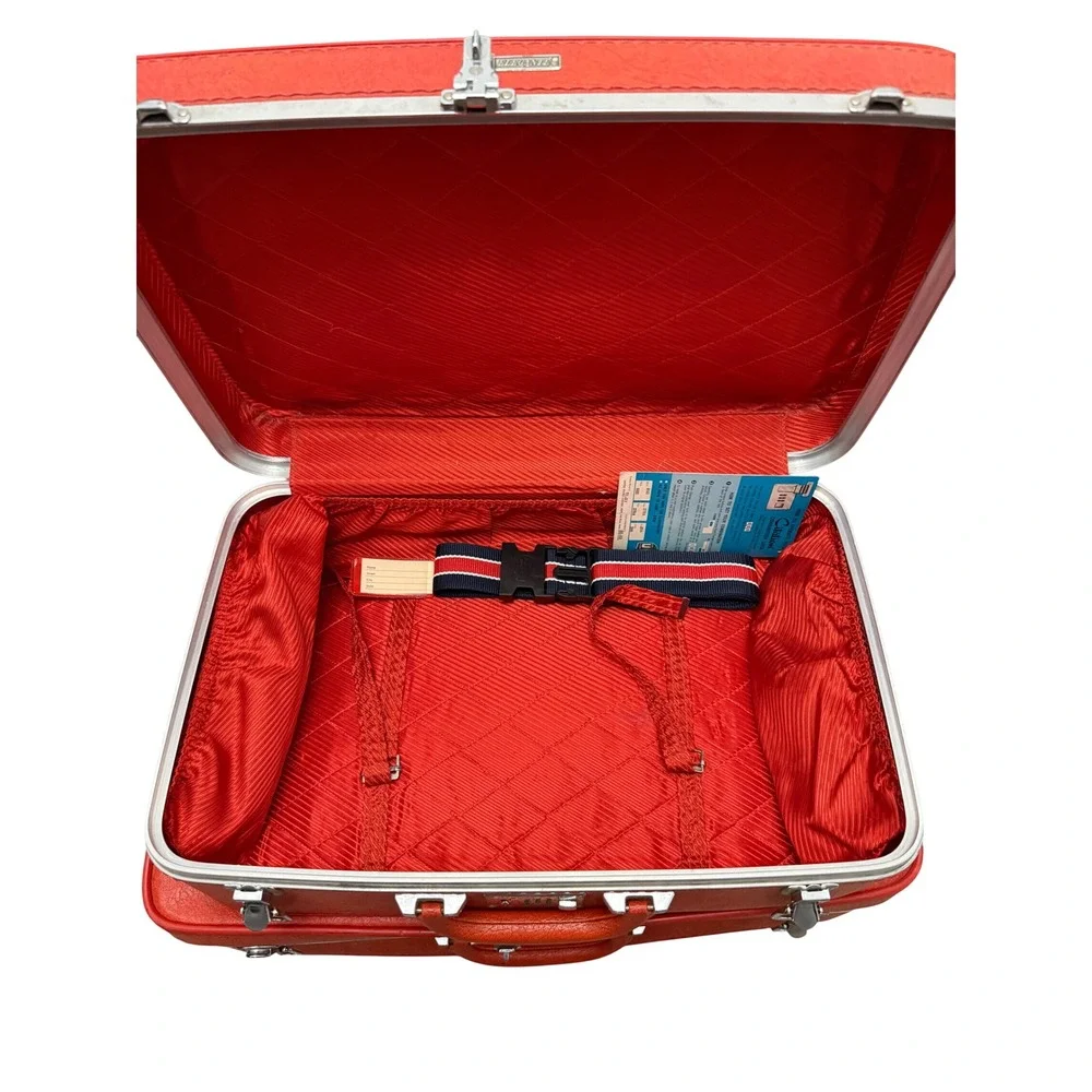 US Elegante Vintage Red Hard Shell Suitcase Mid Century Retro Luggage 21 Inch